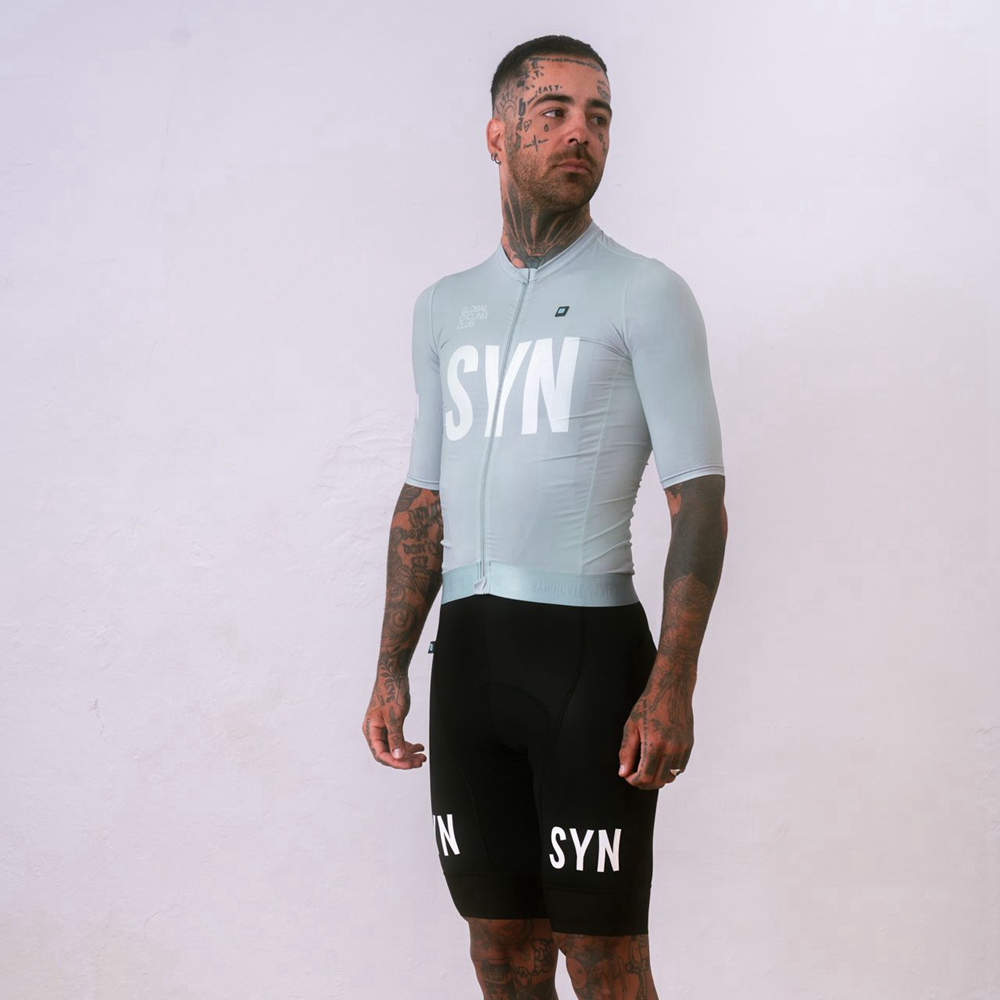 Cycling Gear Brands - Gümüş grisi kısa kollu bisiklet forması